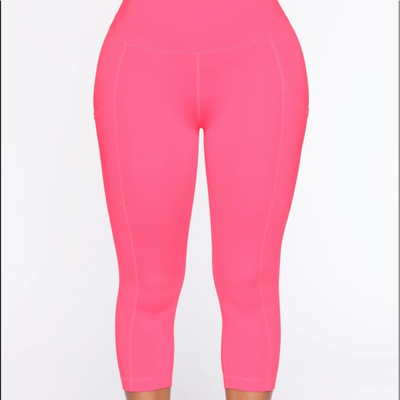 Fashion nova Capri leggings - Picture 3 of 3